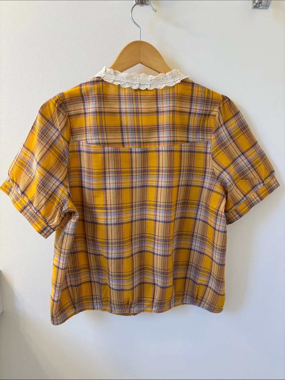 TWIK 100%cotton Plaid Lace-Trimmed Button Front Top, Sz L. - Picture 4 of 6
